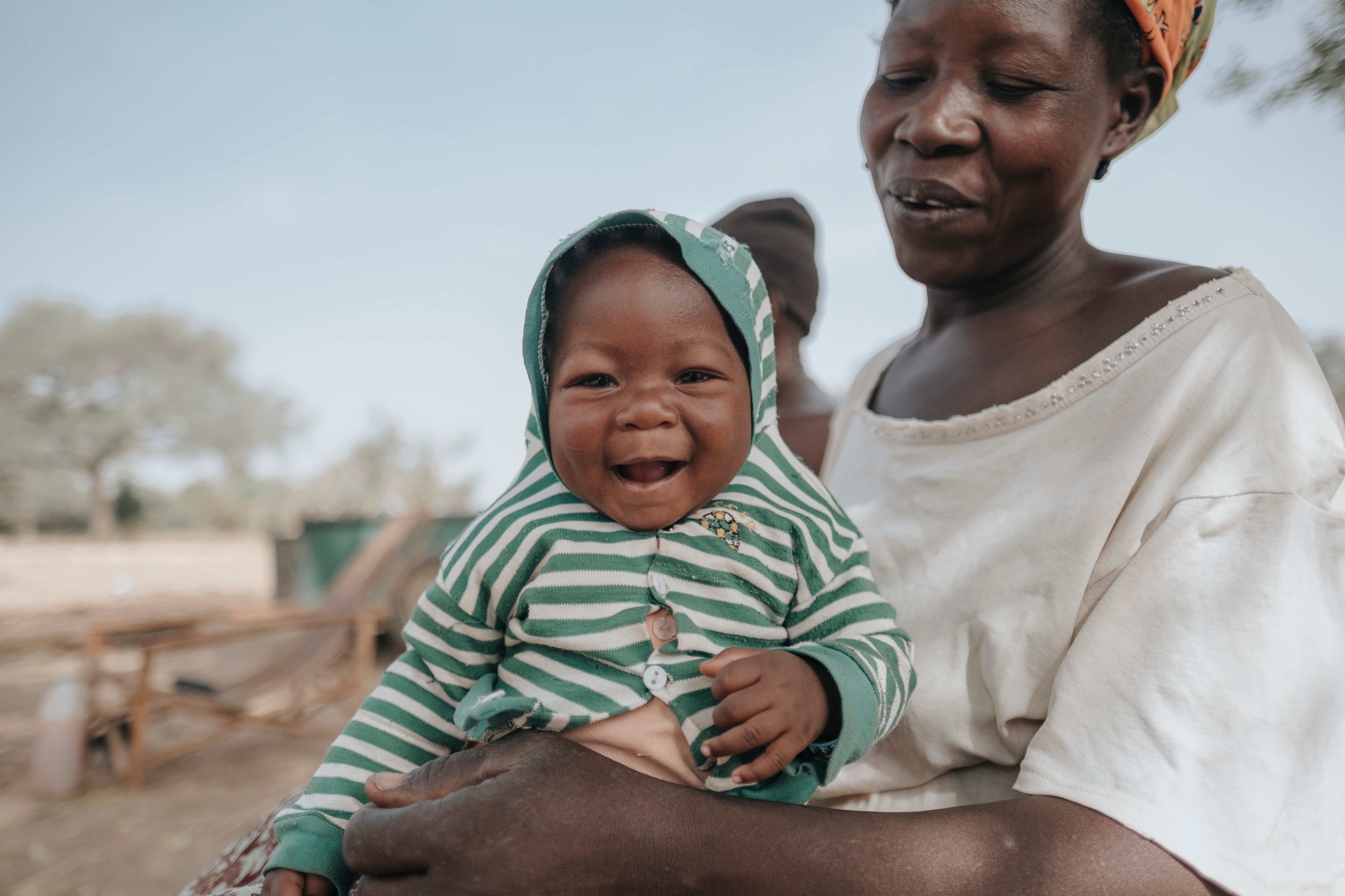 Burkina Ieda- Une femme et son enfant