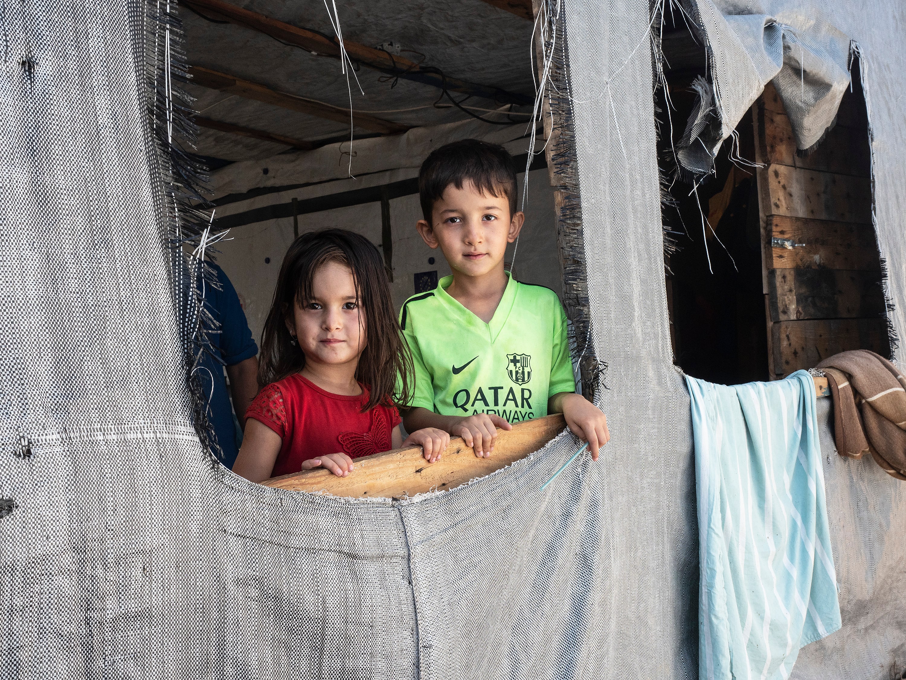 grèce migration : deux enfants